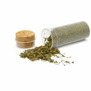 Poudre de matatabi pour chat en tube avec bouchon de liège, sur fond blanc